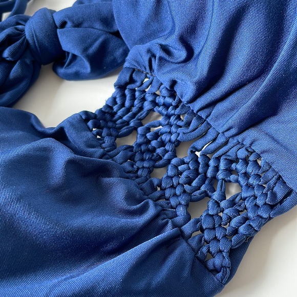 NWT (M) dolce vita navy bandeau bikini padded top crochet bow halter strap new - Picture 2 of 11